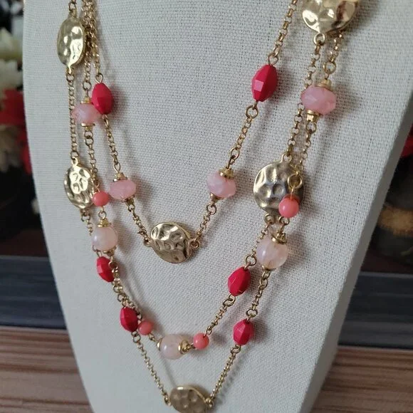 Gold Tone Multi Strand Necklace Pink Red Beads Hammered Discs Layered - Picture 4 of 5